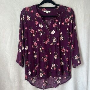 Monday Fun Shirt Top Purple Henley 3/4 Sleeve Floral Blouse Size Small